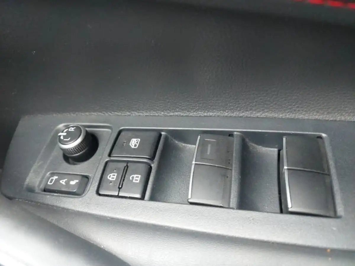 2023-toyota-corolla-18-vvt-i-gr-sport-138bhp-hatchback-big-11