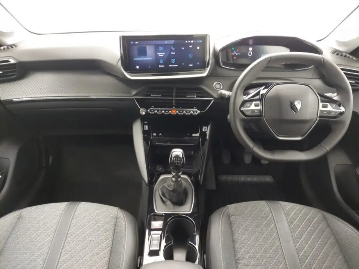 2024-peugeot-208-12-puretech-allure-big-2