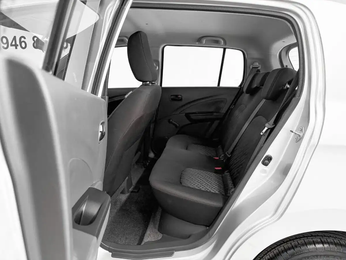 2017-suzuki-celerio-10-sz2-big-5