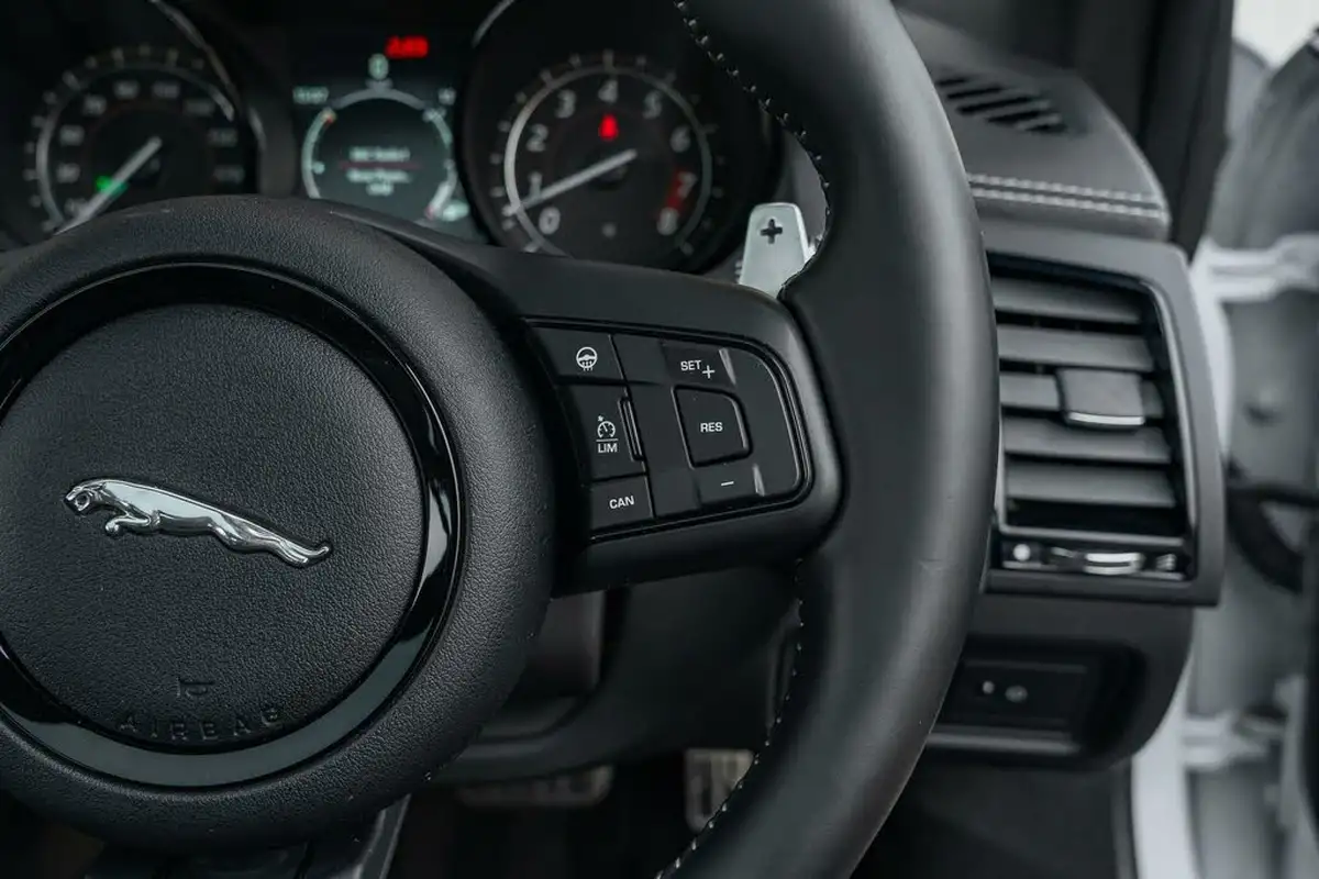 2017-jaguar-f-type-30-v6-sc-400-sport-coupe-big-43