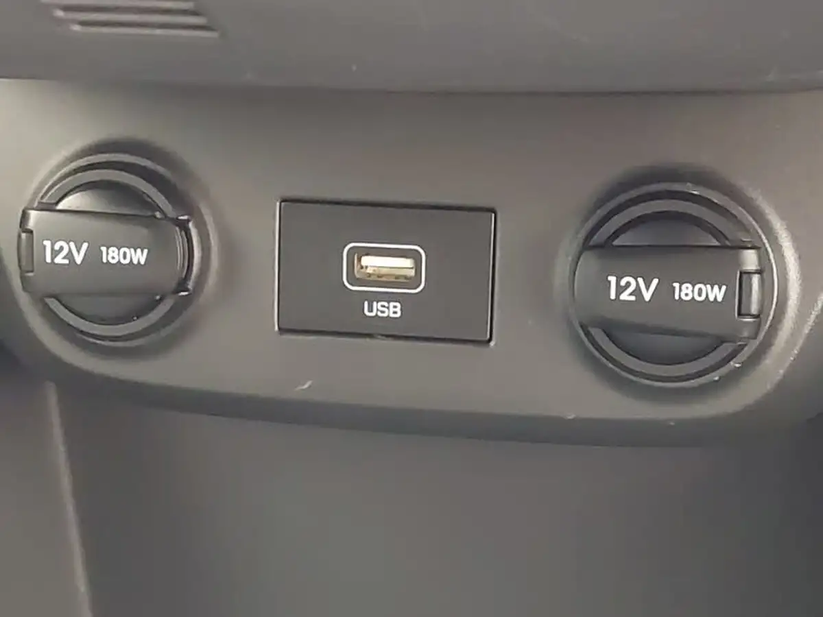 2021-hyundai-ioniq-e-premium-electric-100kw-big-16