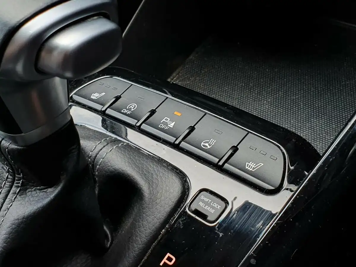 2019-kia-stonic-10-t-gdi-4-dct-big-19