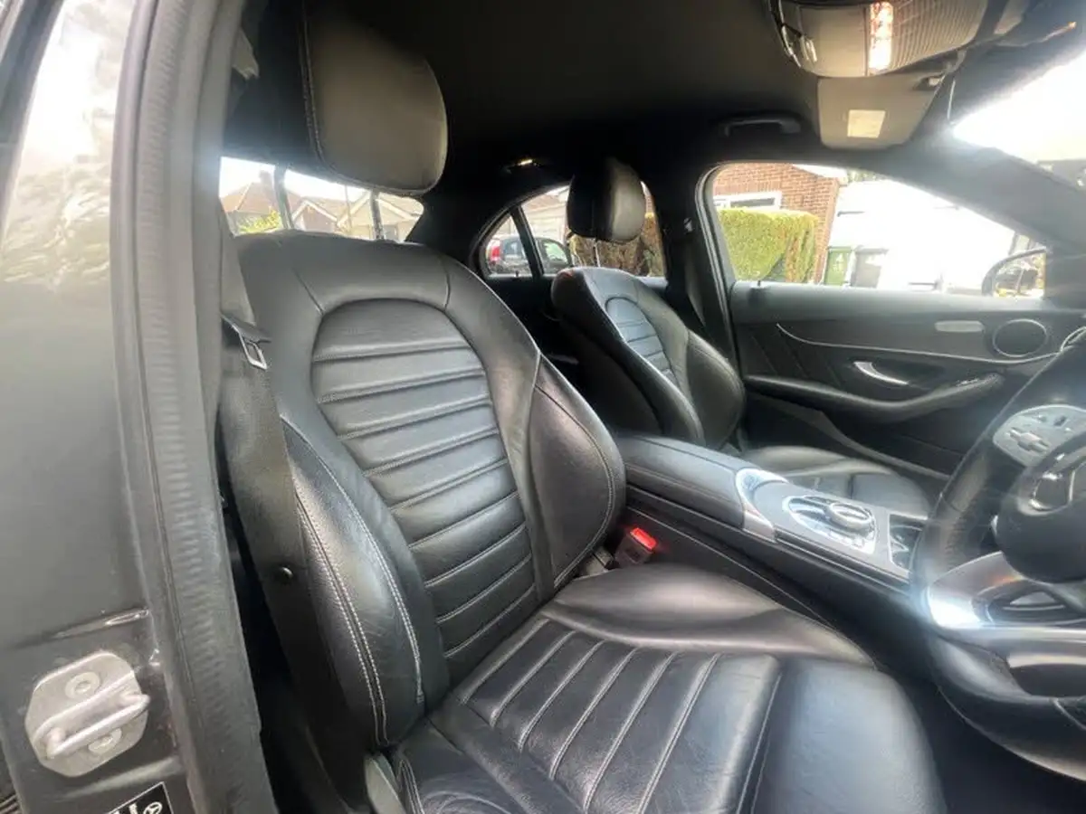 2021-mercedes-benz-c-class-20d-c300de-amg-line-edition-saloon-4d-big-44
