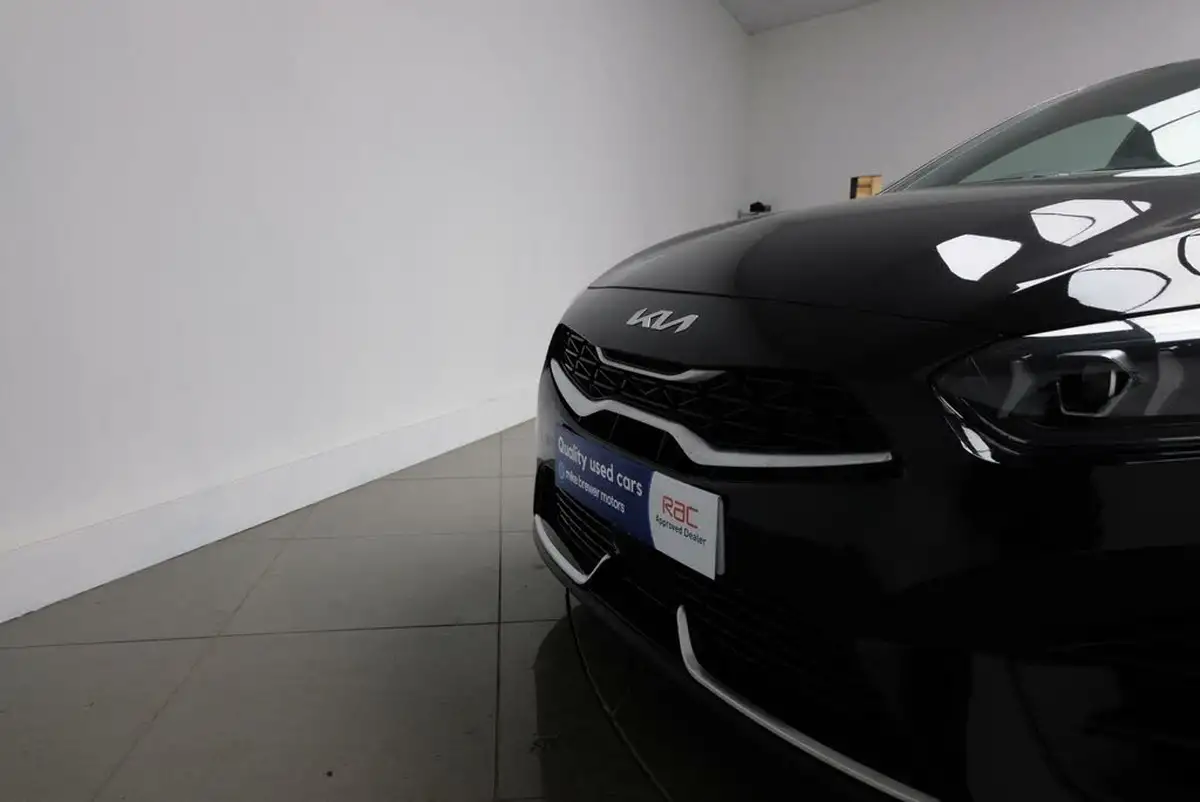 2024-kia-ceed-15-t-gdi-gt-line-s-138bhp-big-33