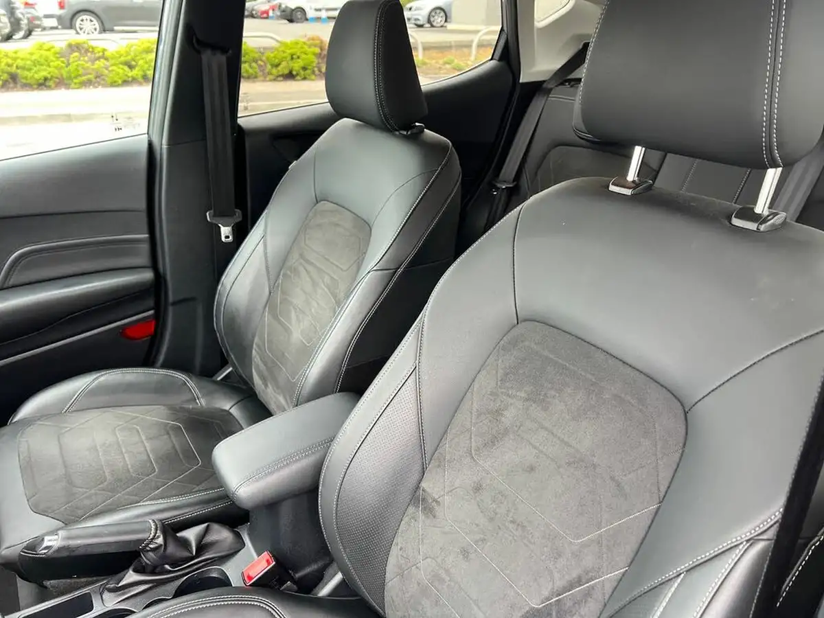 2022-ford-fiesta-10t-titanium-vignale-125ps-hybrid-mhev-powershift-big-12
