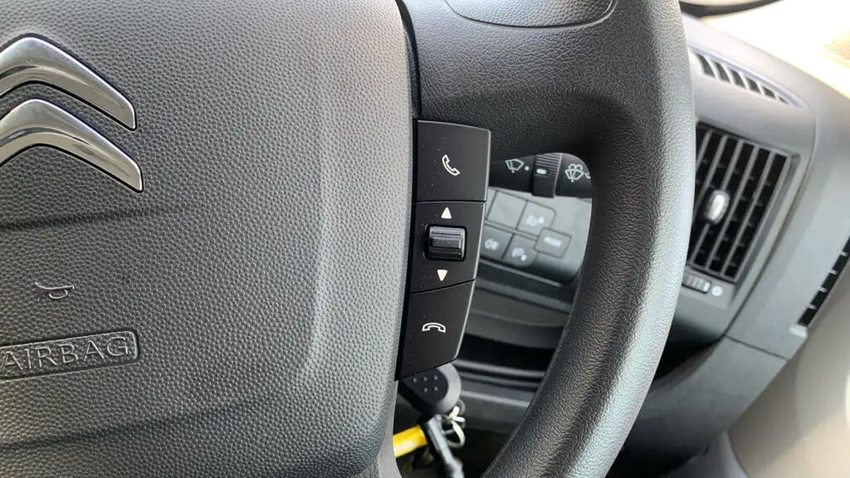 2023-citroen-relay-22bluehdi-35-l3h2-enterprise-edition-panel-big-23