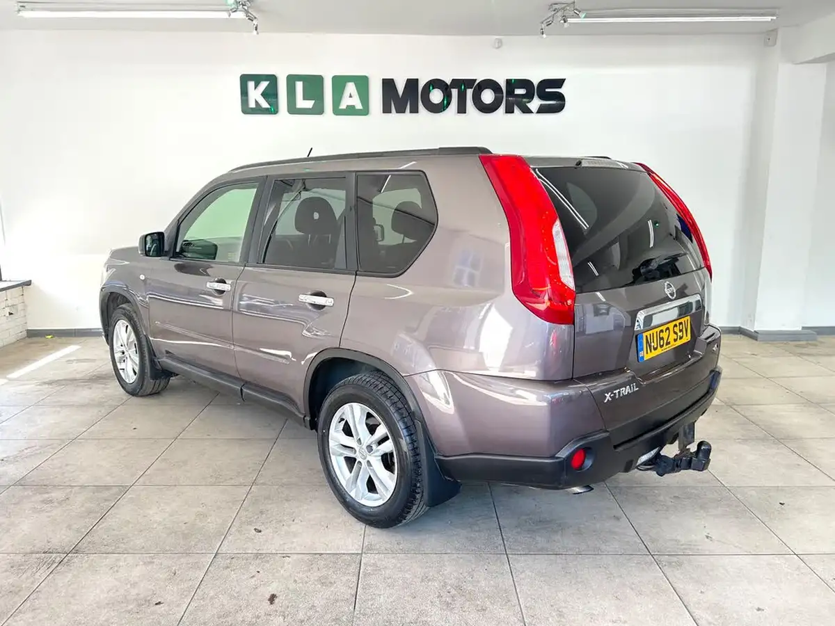 2013-nissan-x-trail-20td-acenta-big-2