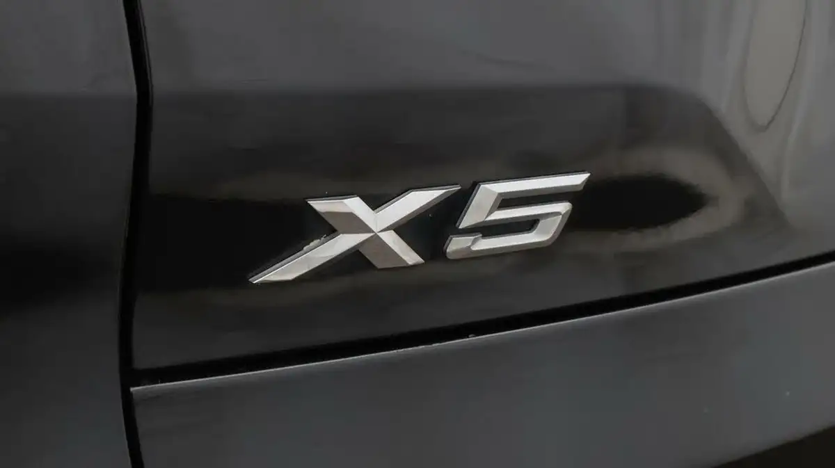 2020-bmw-x5-30-xdrive-45e-m-sport-big-21