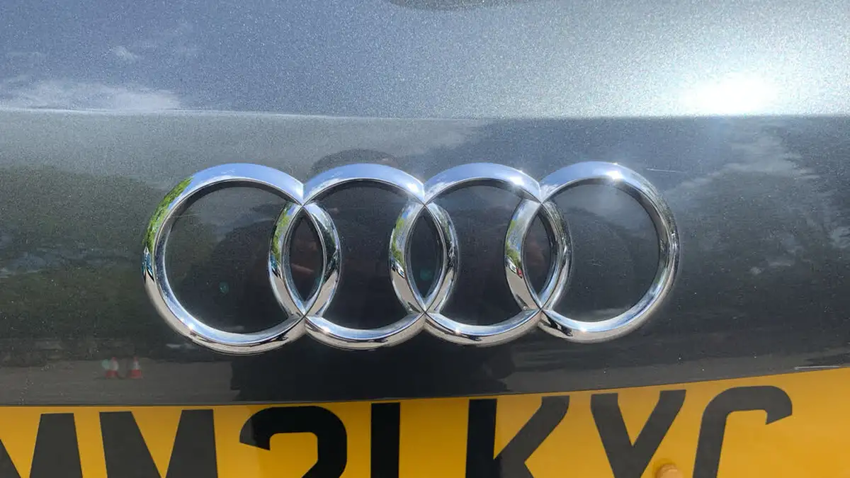 2021-audi-q3-15-35-tfsi-black-edition-codcomfort-sound-pack-station-wagon-big-25