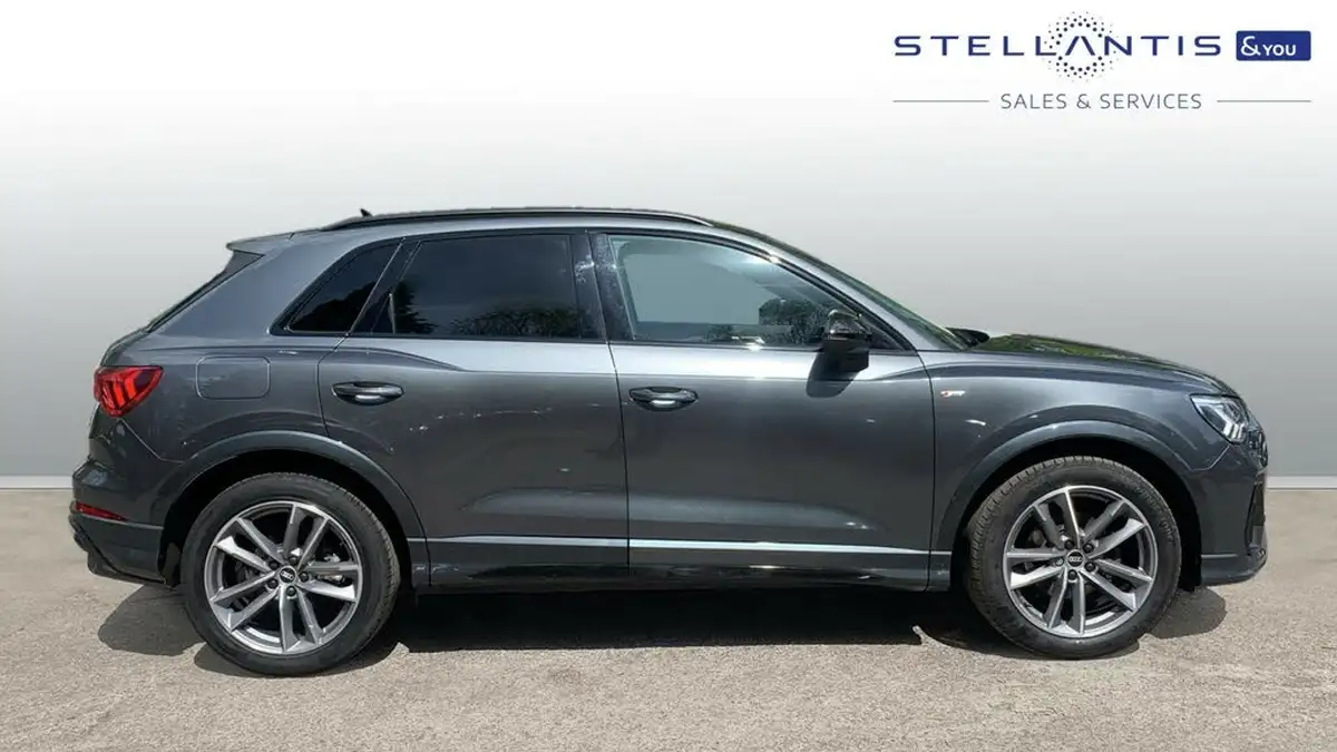 2021-audi-q3-15-35-tfsi-black-edition-codcomfort-sound-pack-station-wagon-big-1