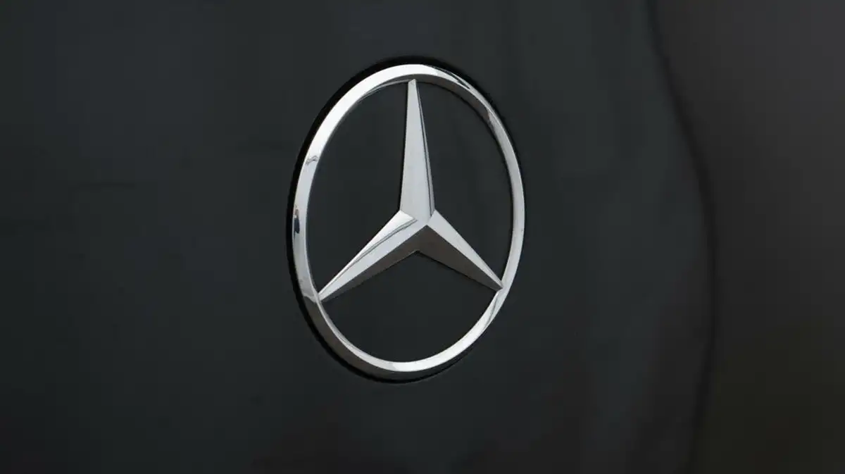 2019-mercedes-benz-c-class-20d-c300d-amg-line-244ps-premium-coupe-2d-big-20