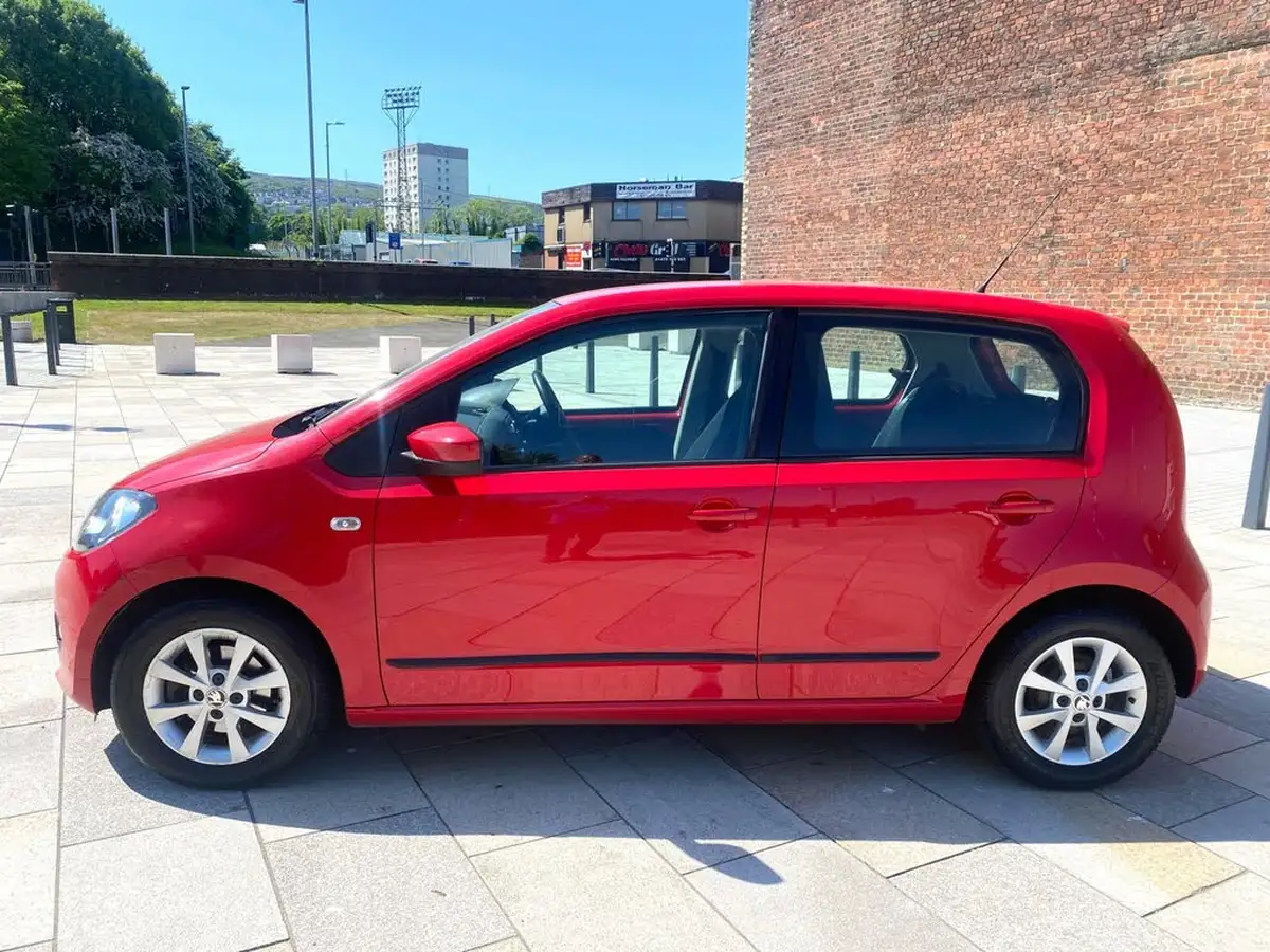 2013-skoda-citigo-10-elegance-59bhp-5d-big-9