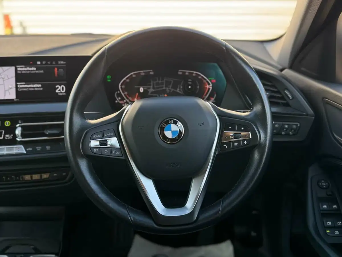 2023-bmw-1-series-15-118i-sport-dct-big-26