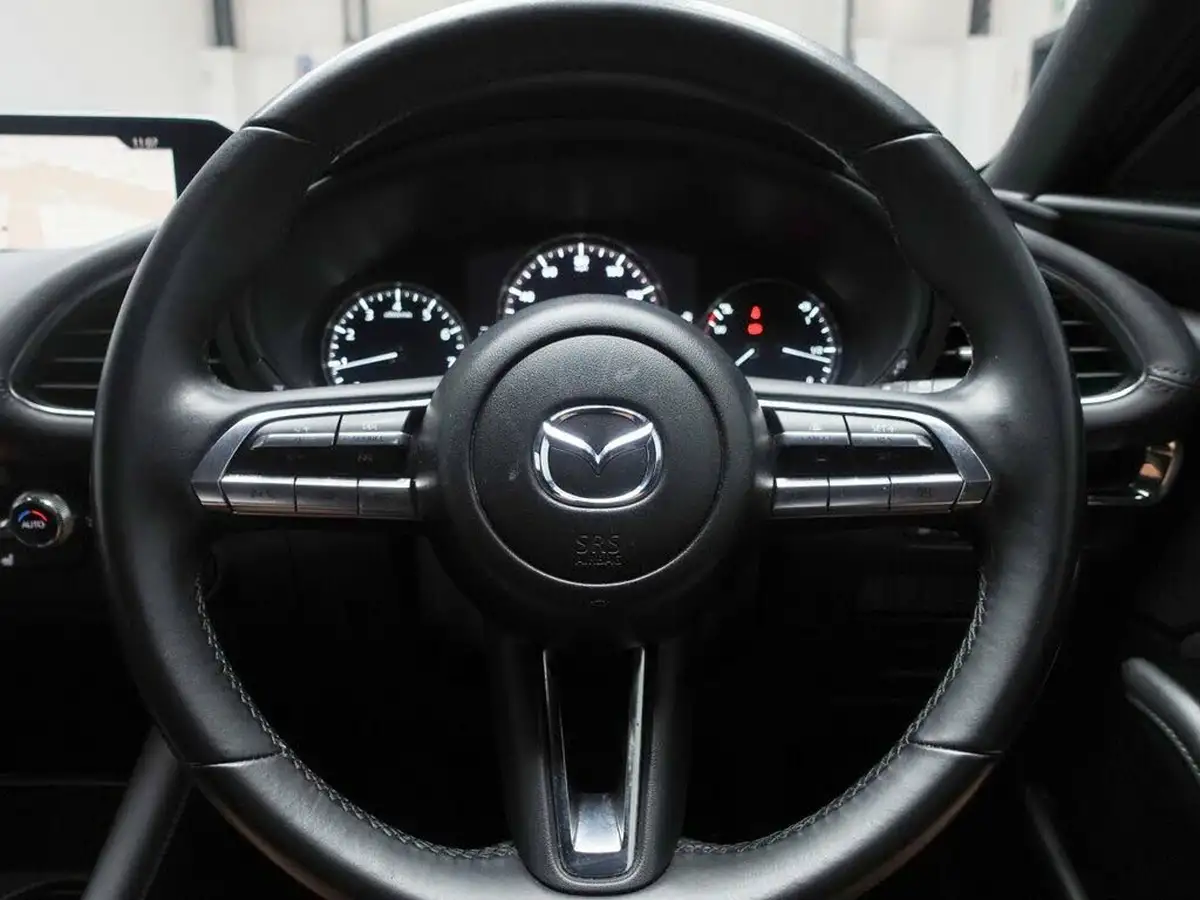 2022-mazda-mazda3-20-se-l-lux-122ps-hatchback-5d-auto-big-19