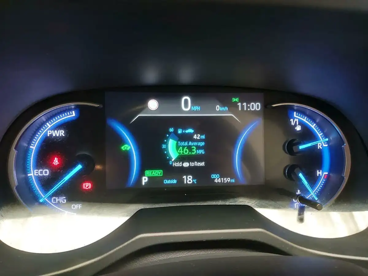2020-toyota-rav4-25-vvt-i-design-215bhp-big-15