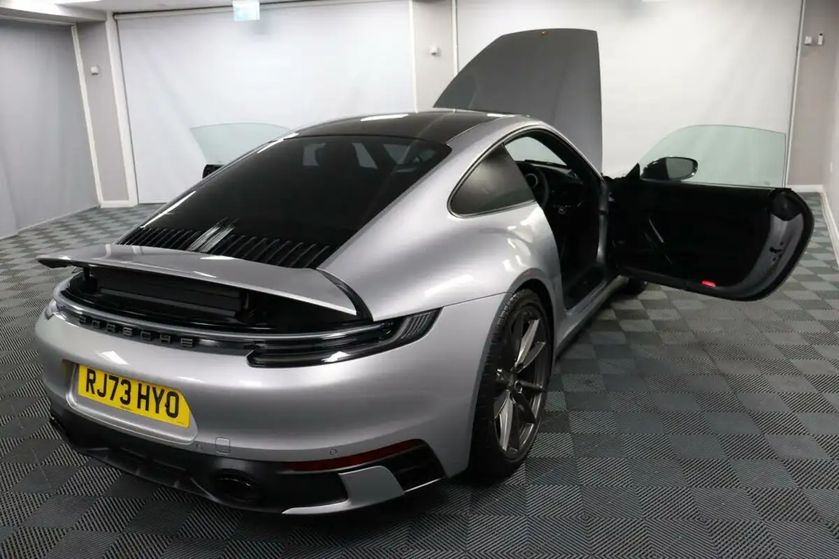 2024-porsche-911-30-carrera-t-385ps-coupe-big-22