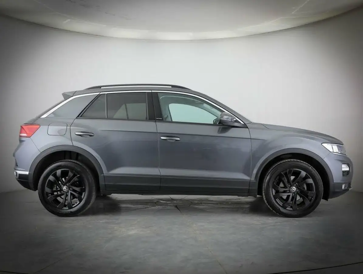 2021-volkswagen-t-roc-10-tsi-active-hatchback-5d-big-1