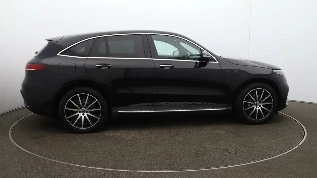 2021-mercedes-benz-eqc-e-eqc-400-amg-line-big-49