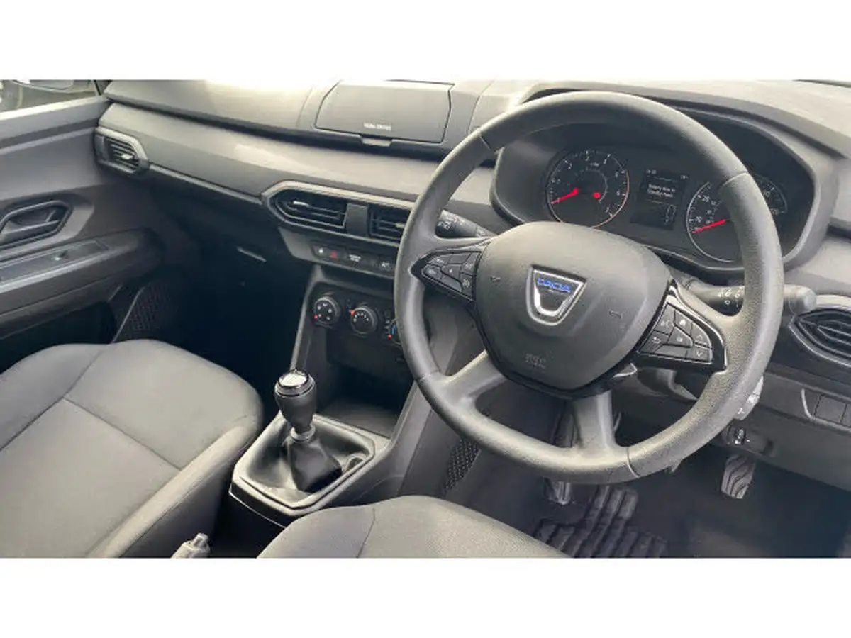 2021-dacia-sandero-10-tce-essential-90bhp-big-10