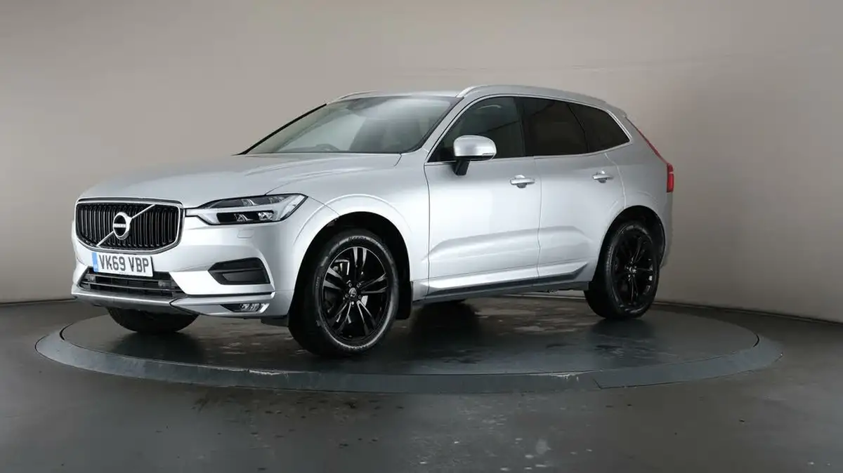 2019-volvo-xc60-20-t5-momentum-pro-big-3