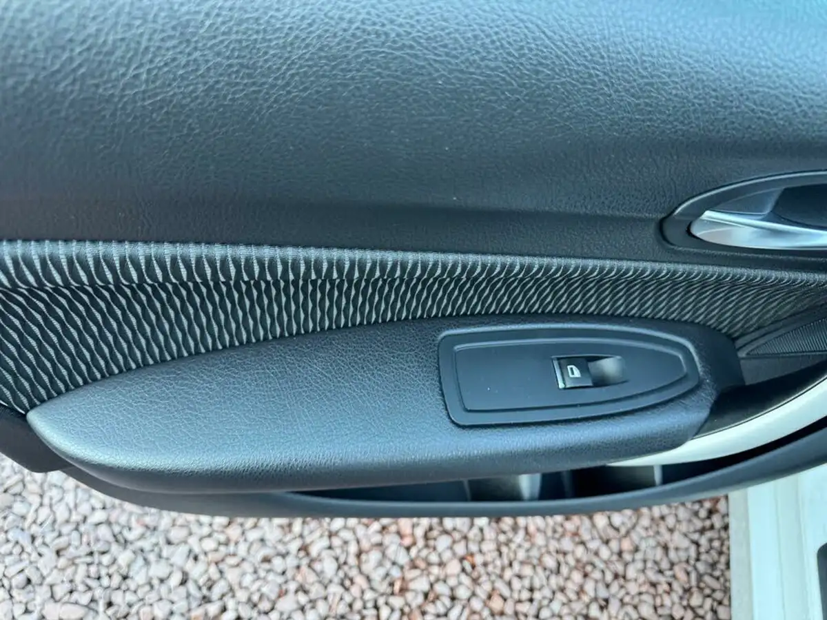 2018-bmw-1-series-15td-116d-se-business-5d-big-51