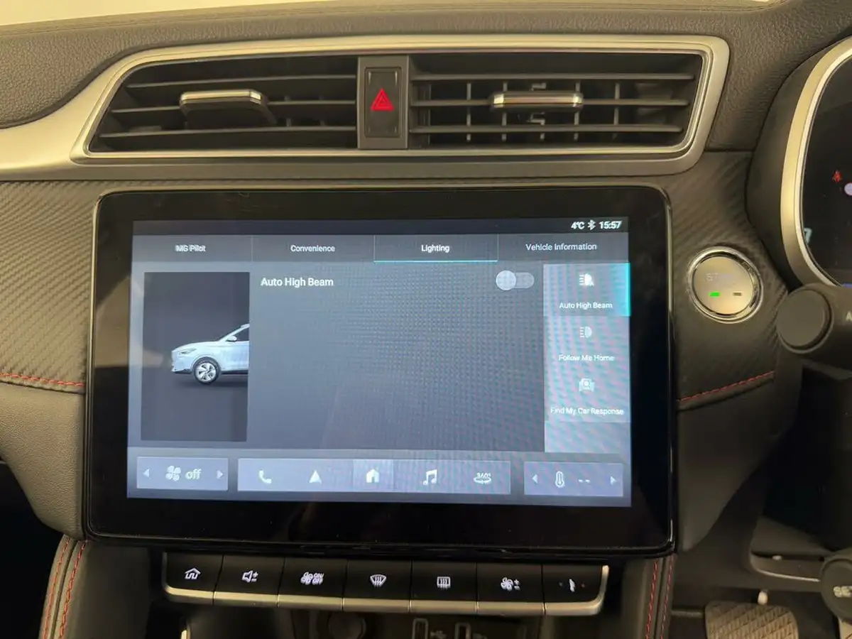 2022-mg-zs-suv-e-trophy-ev-156ps-long-range-big-56