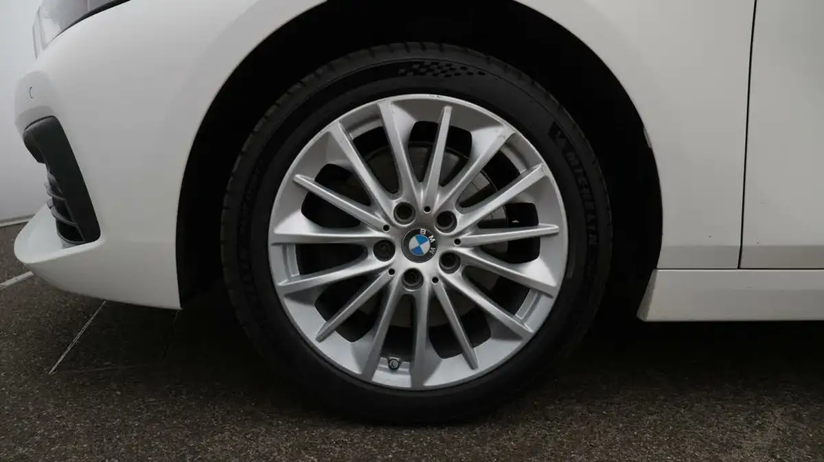 2022-bmw-1-series-15-118i-se-big-18