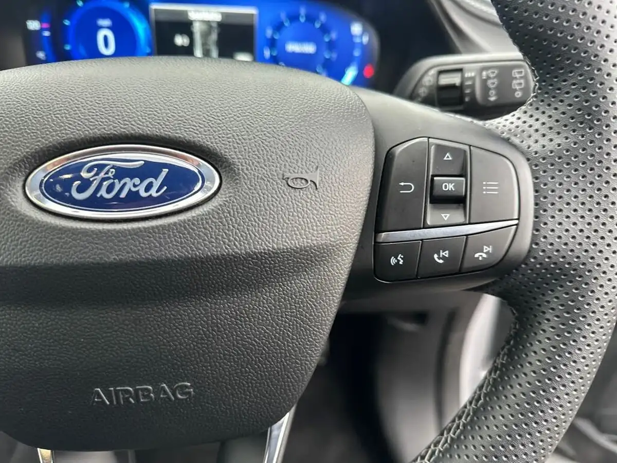 2022-ford-puma-suv-10-st-line-vignale-155ps-big-29