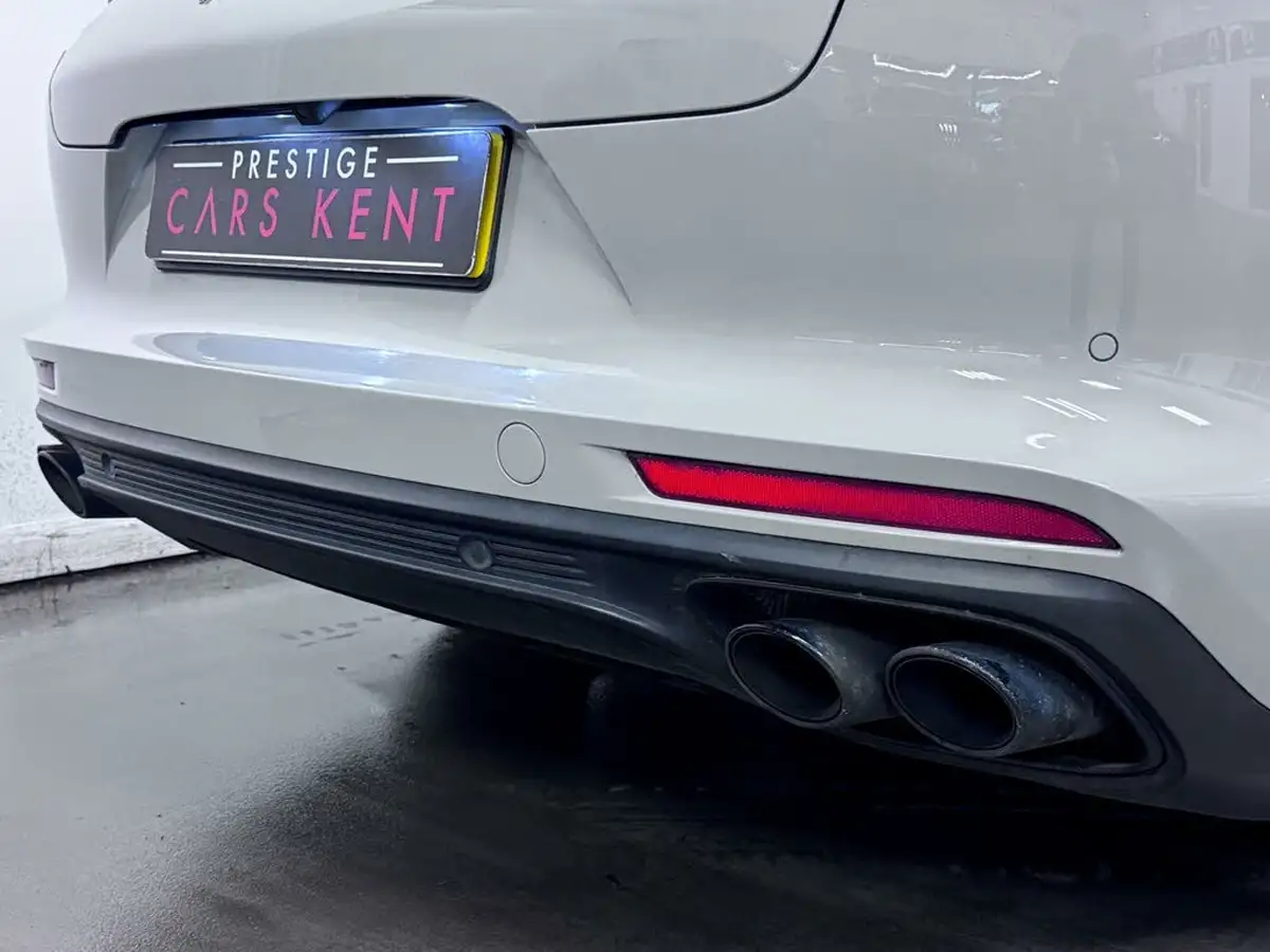 2018-porsche-panamera-29-v6-4-e-hybrid-sport-turismo-big-13