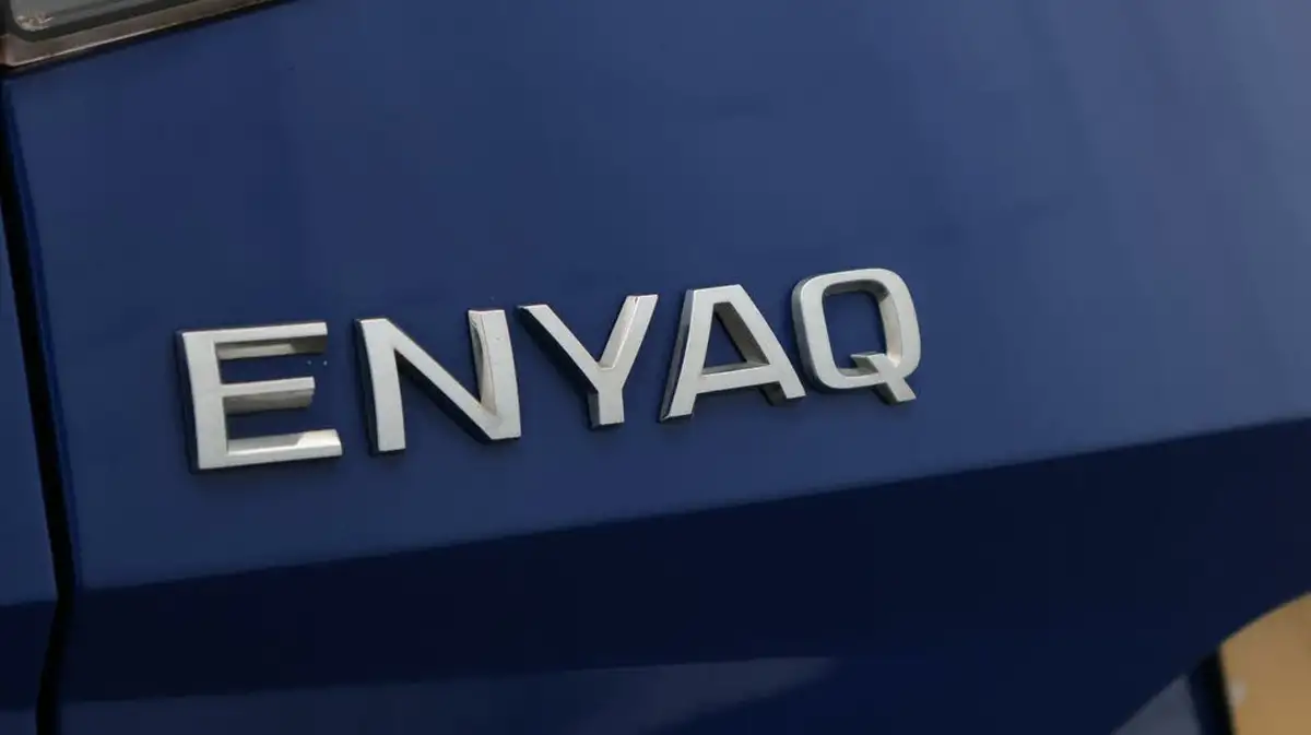2021-skoda-enyaq-e-80-loft-82-kwh-big-21