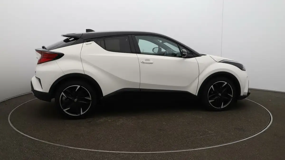 2022-toyota-c-hr-18-vvt-i-gr-sport-big-8
