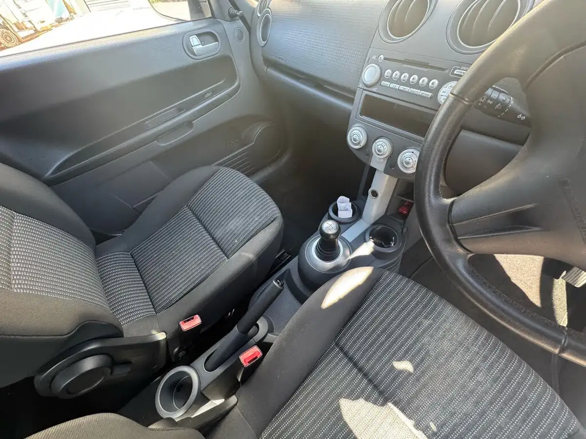 2008-mitsubishi-colt-13-cz2-94bhp-3d-amt-big-18