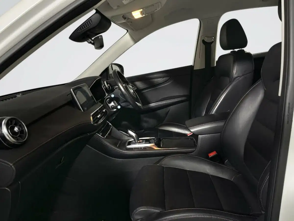 2022-mg-hs-15t-gdi-excite-258ps-plug-in-hybrid-auto-big-11