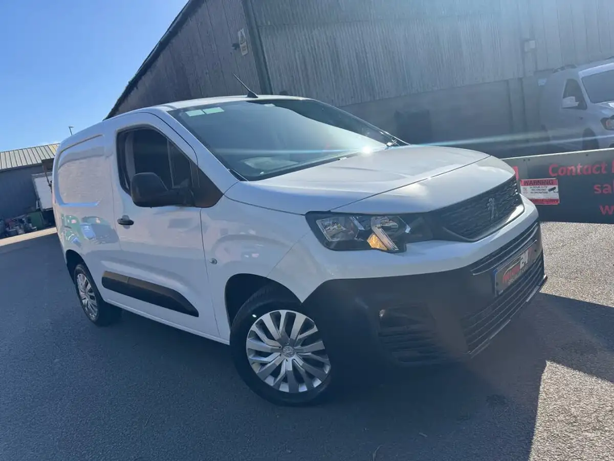 2021-peugeot-partner-15-bluehdi-1000-professional-100ps-eu6dt-panel-big-42