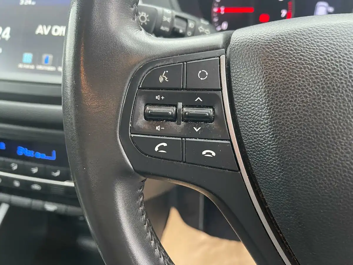 2018-hyundai-i20-12-premium-nav-mpi-isg-hatchback-5d-big-15