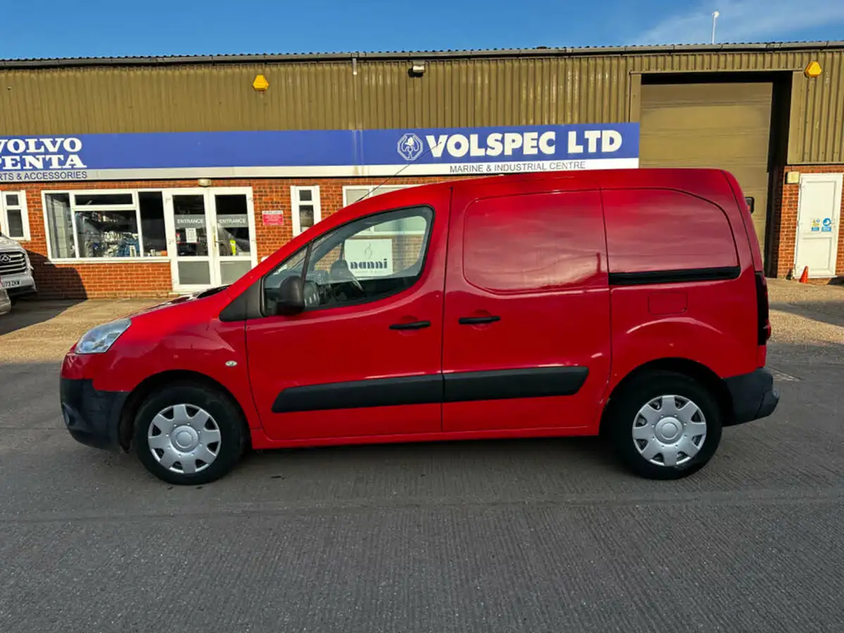 2012-peugeot-partner-16td-s-l1-75-625-panel-van-big-3