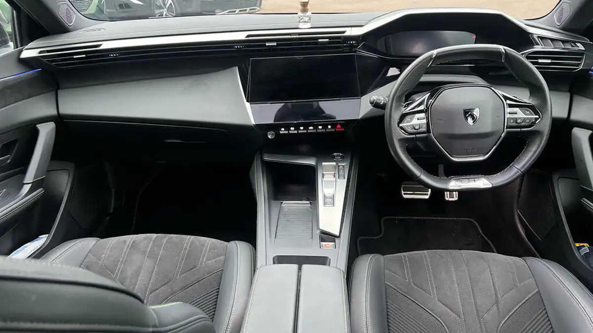 2023-peugeot-308-16-puretech-gt-180ps-big-3