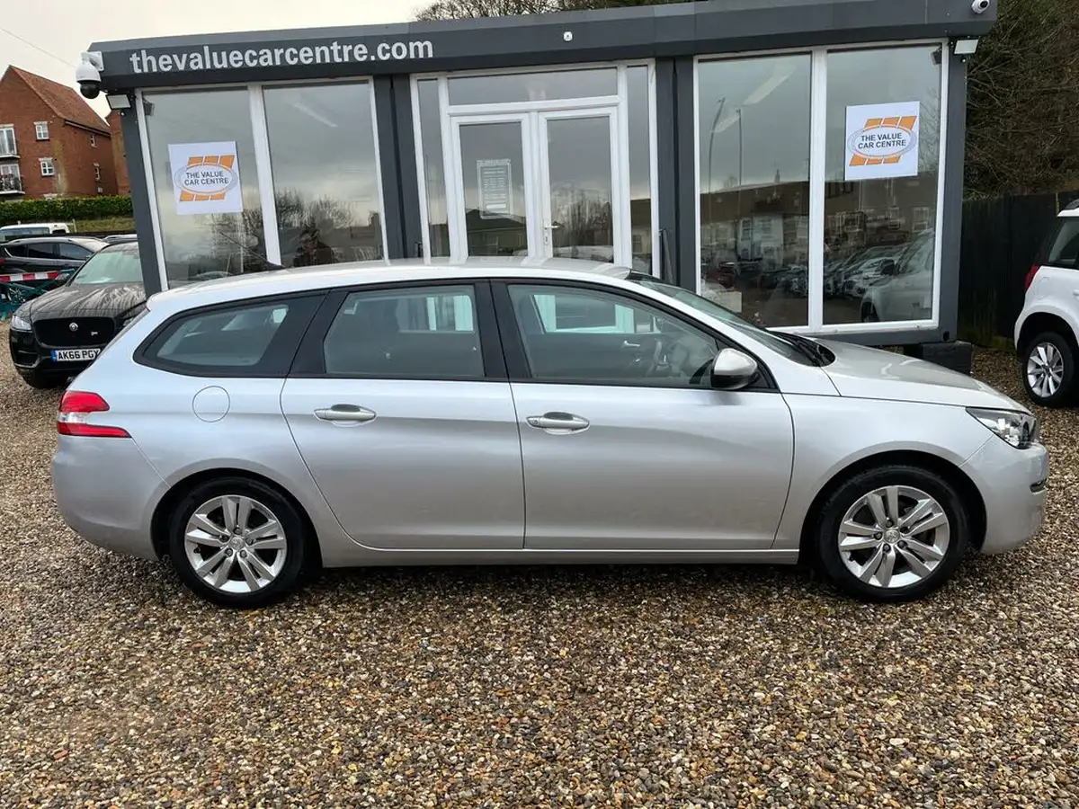 2016-peugeot-308-sw-16bluehdi-active-120bhp-eat6-big-2