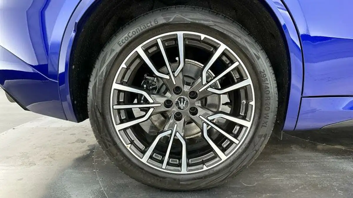2023-maserati-grecale-20-modena-big-8