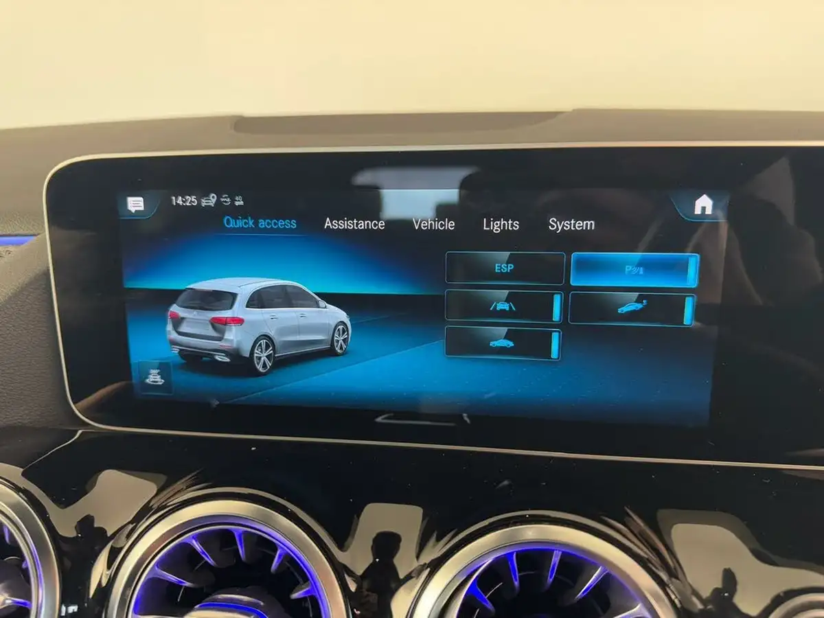 2020-mercedes-benz-b-class-13-b180-amg-line-premium-big-61