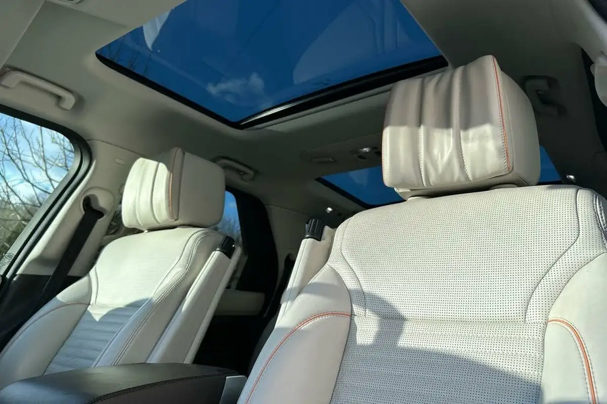 2018-land-rover-discovery-30-sd-v6-hse-luxury-big-20