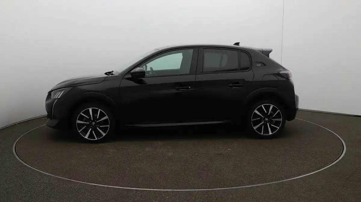 2023-peugeot-208-12-puretech-gt-100ps-eat8-big-63