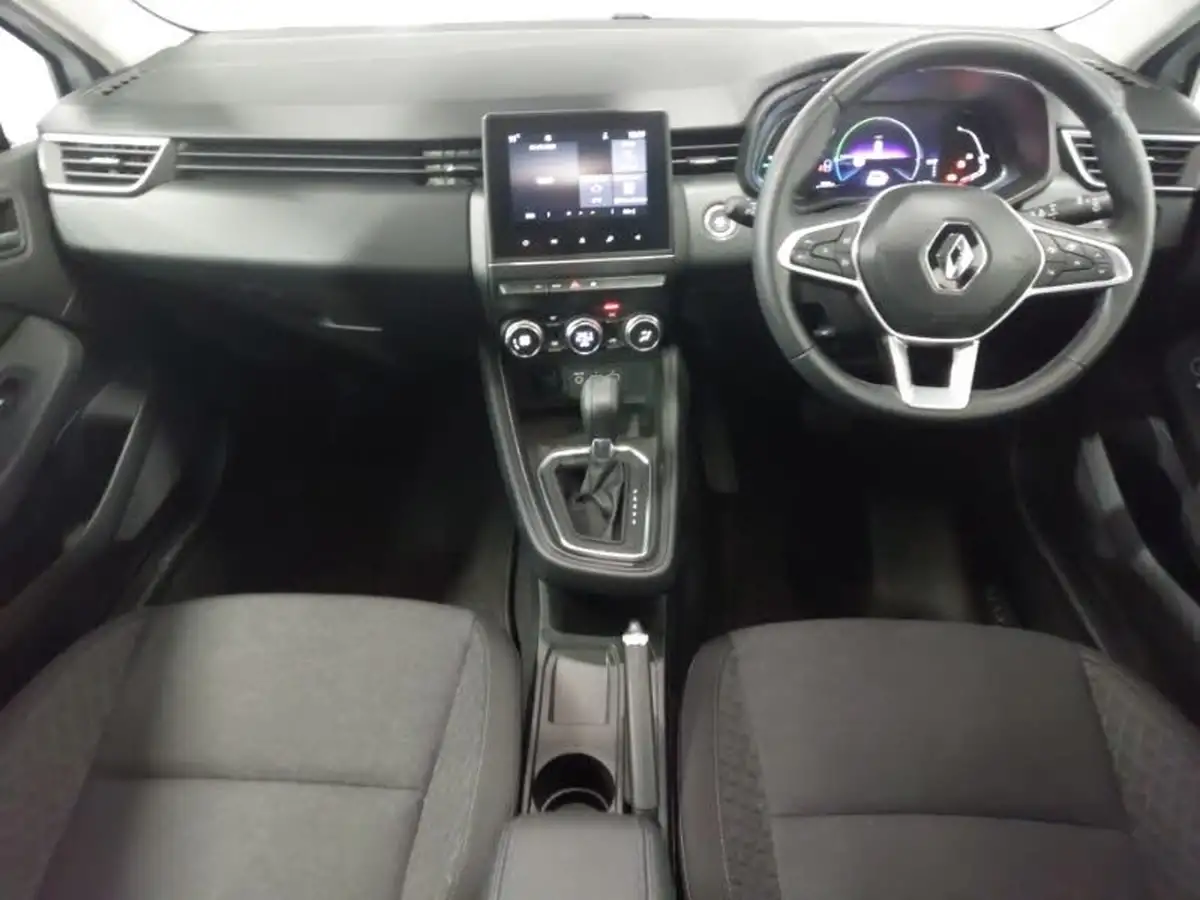 2022-renault-clio-16-iconic-edition-big-2
