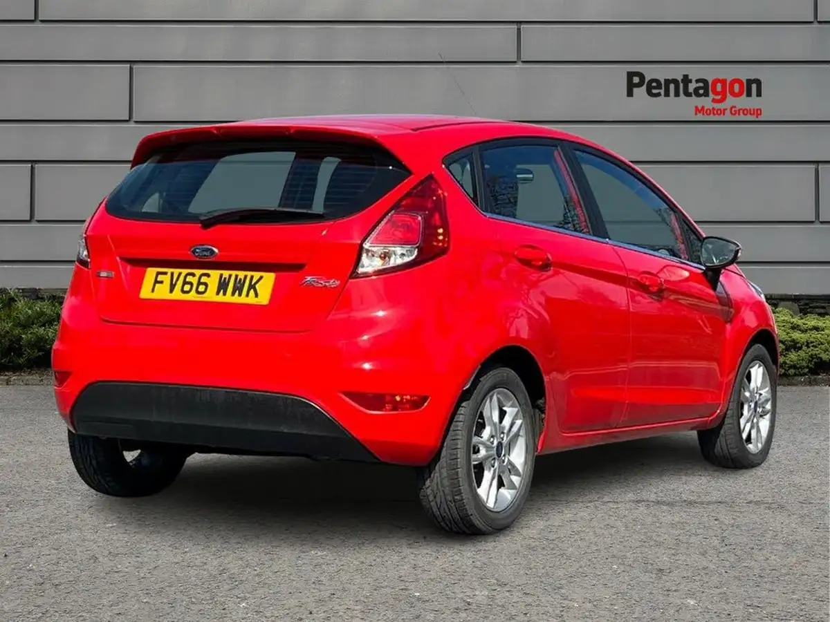 2017-ford-fiesta-10t-zetec-100ps-ecoboost-ss-5d-big-3