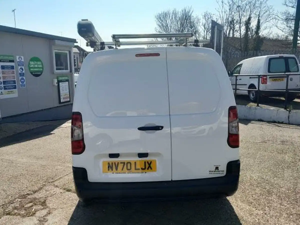 2021-peugeot-partner-15-bluehdi-950-professional-100ps-eu6dt-long-panel-big-8
