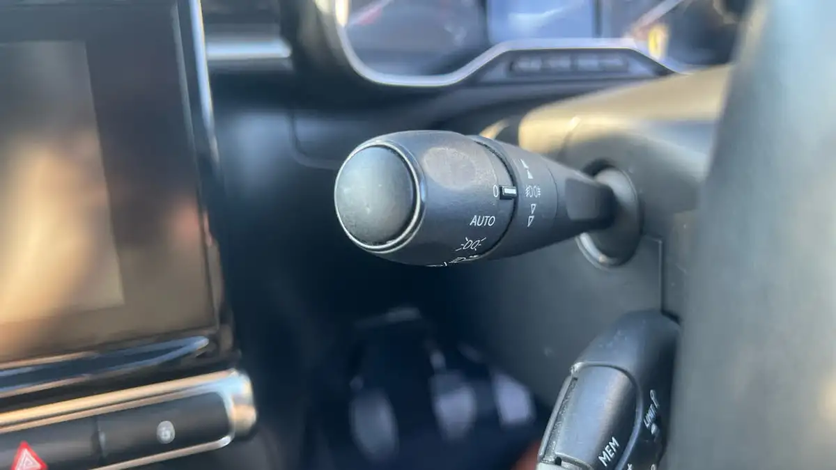 2018-citroen-c3-12-puretech-flair-82ps-big-26