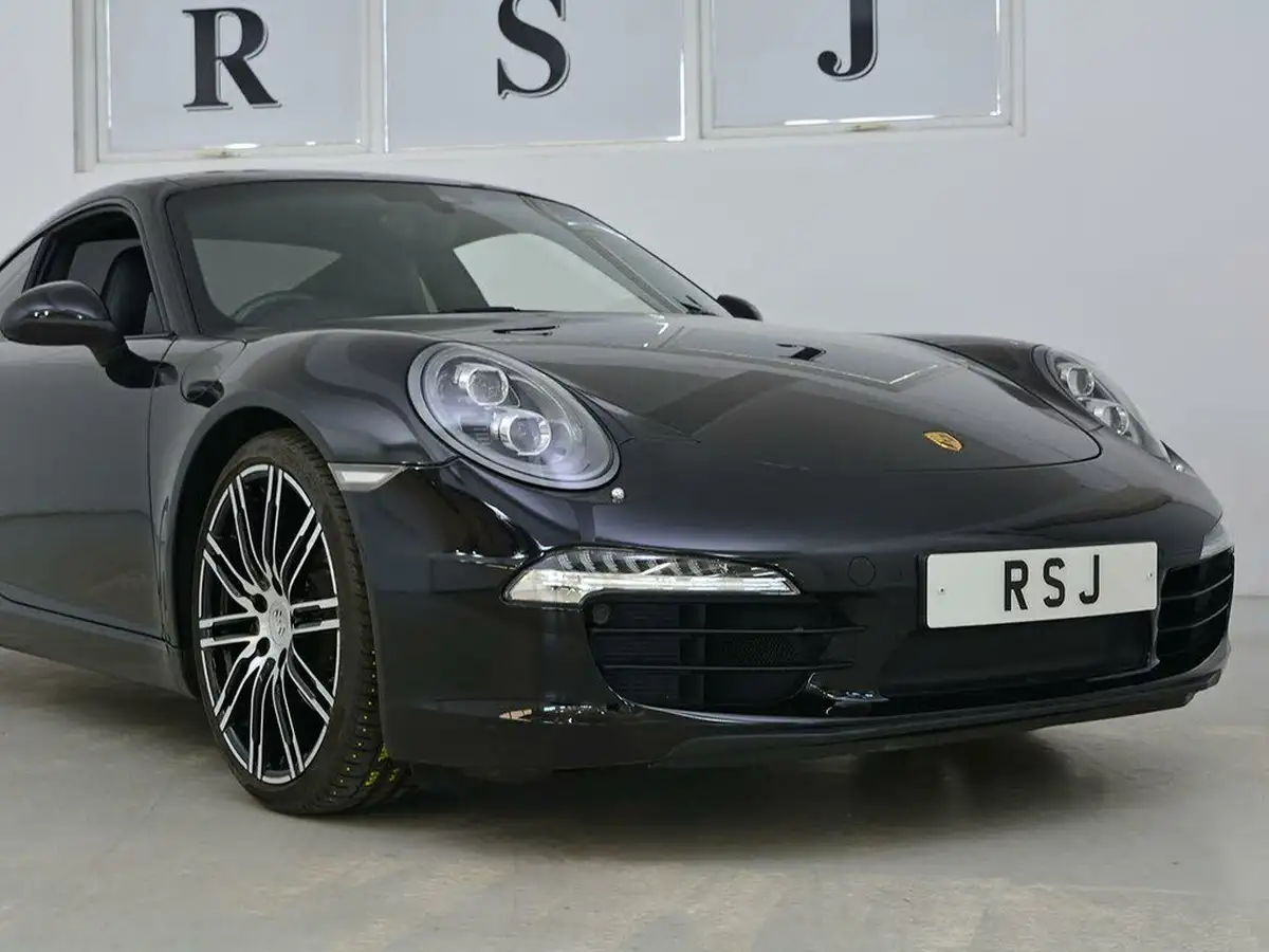2015-porsche-911-34-carrera-black-edition-coupe-pdk-big-10