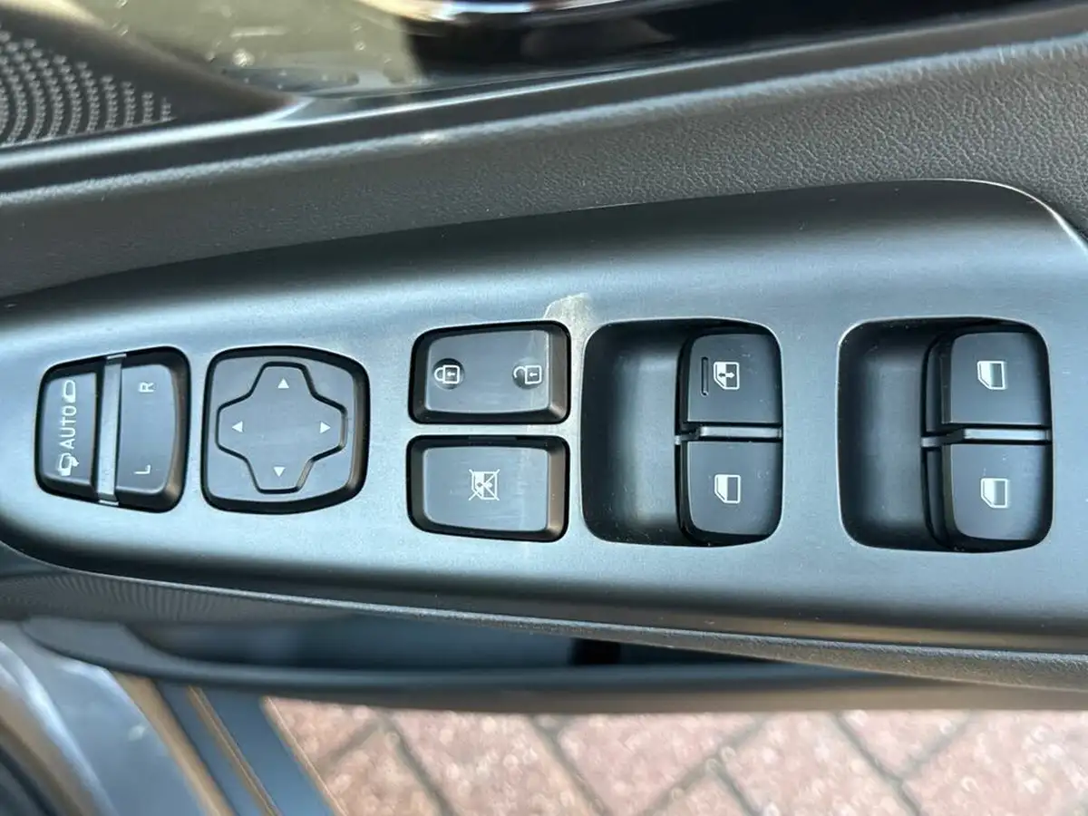 2020-hyundai-kona-16-gdi-premium-se-big-19