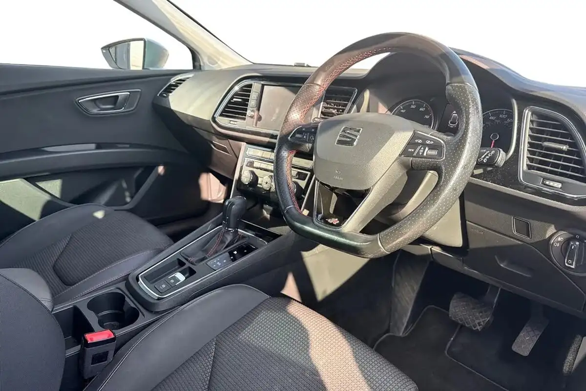 2018-seat-leon-14-ecotsi-fr-technology-estate-5d-dsg-big-7