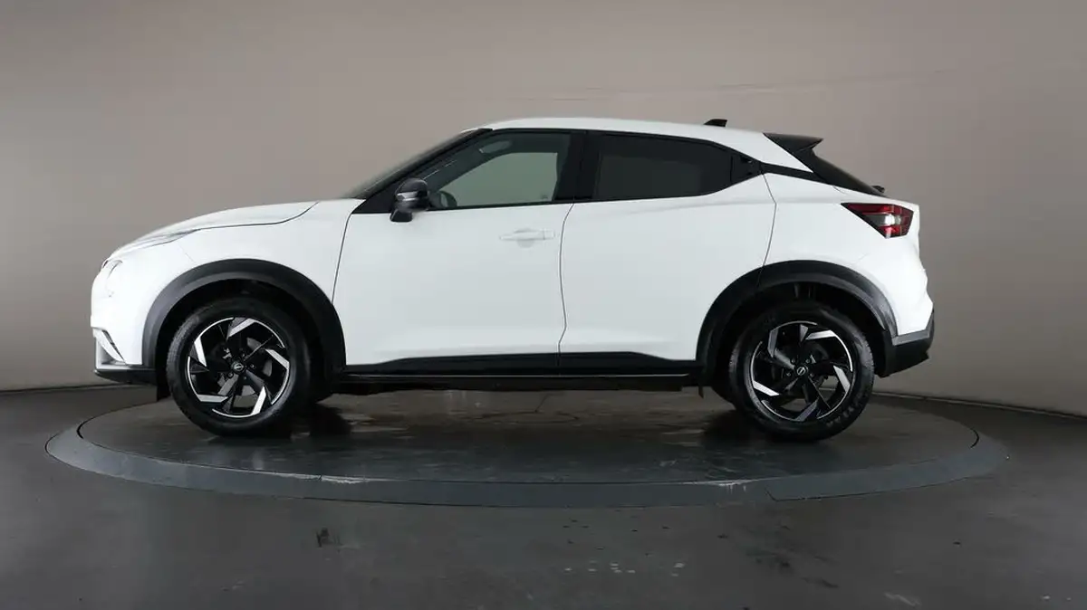 2023-nissan-juke-10-dig-t-n-connecta-big-4